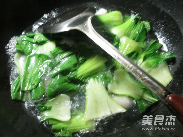 Boiled Vermicelli with Vegetables and Light Shell Balls recipe