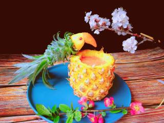 Pineapple Carrot Cherry Tomato Juice recipe