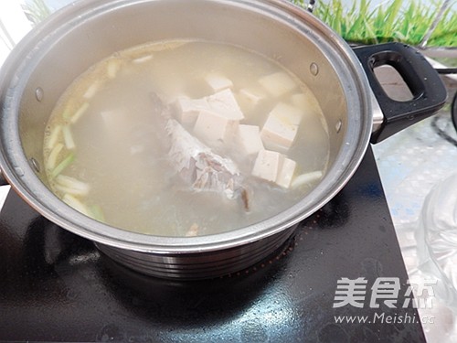 Mushroom Tofu Fish Soup recipe