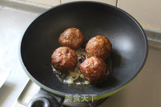 Meat Ball with Soy Sauce recipe