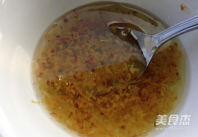 Guangzhou Honey Osmanthus Lotus Root recipe