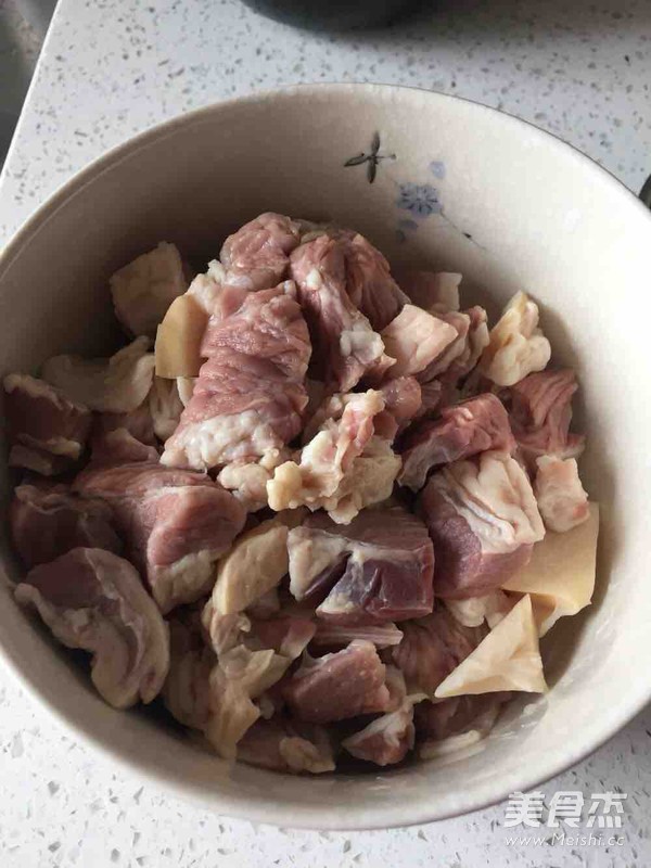 Roast Beef with Bamboo Shoots recipe