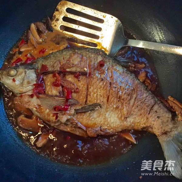 Delicious Braised Wuchang Fish recipe