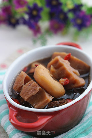 Lotus Root Soup with Horseshoe Ribs recipe