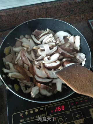 Fried Pork with Onion recipe