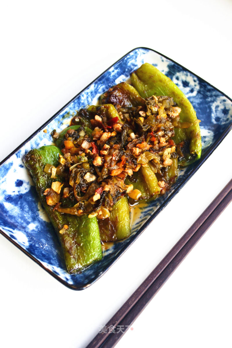 Stir-fried Chili with Sauerkraut recipe