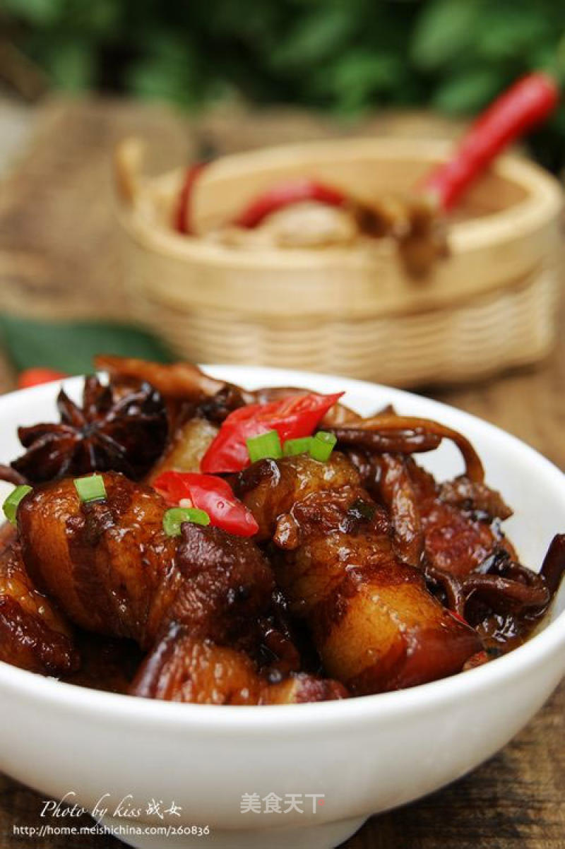 Braised Pork Belly with Tea Tree Mushroom recipe