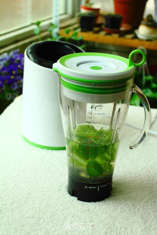 Celery Mint Juice recipe