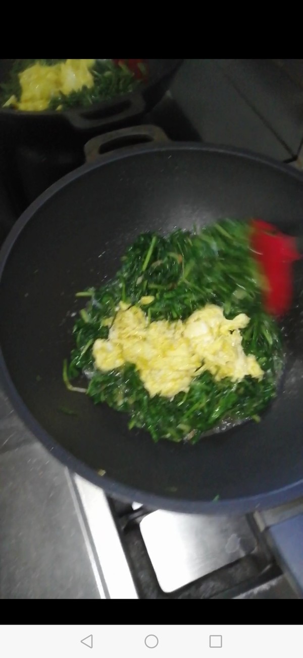 Scrambled Eggs with Dandelion recipe
