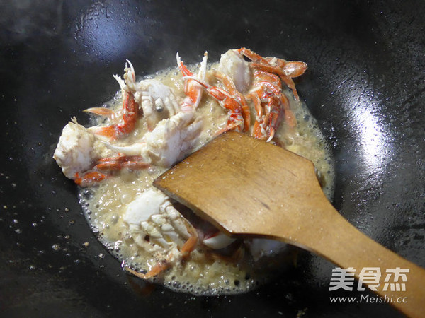 Stir-fried Flower Crab with Leishan recipe