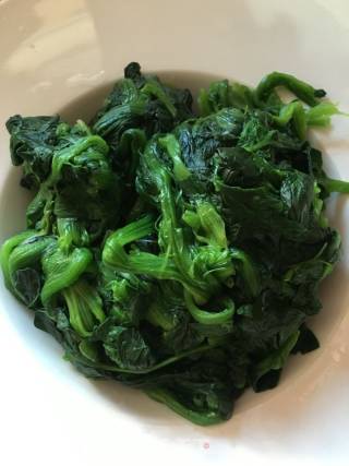 Spinach Vinegar and Peanuts recipe