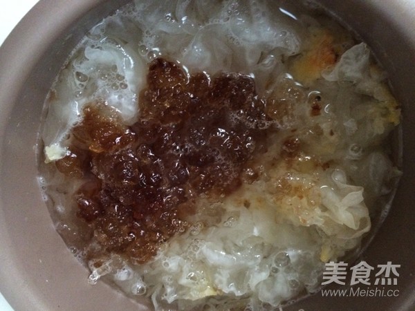 White Fungus and Peach Congee recipe