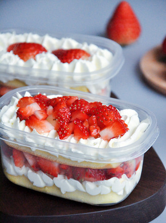 Strawberry Cream Cake Box