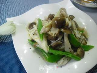 Fresh Assorted Mushrooms with Lemon Juice recipe