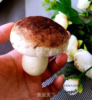 #aca烤明星大赛# Mushroom Bean Paste Bun recipe