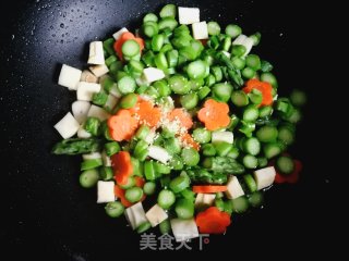 Carrot Fried Double Bamboo Shoots recipe