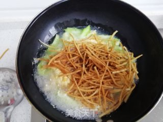 Sesame Oil and Loofah Soup recipe