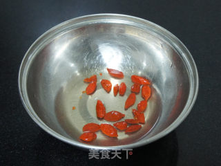 Bamboo Silk Chicken, Red Dates and Radish Soup recipe