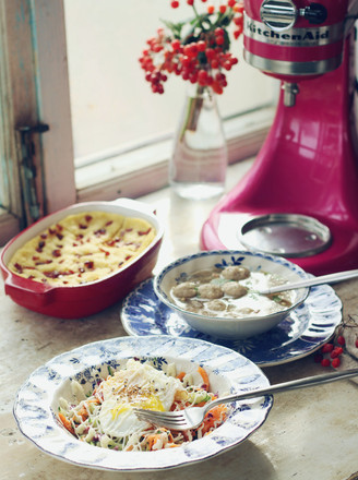 Hot and Sour Meatball Soup with Vegetable Salad recipe