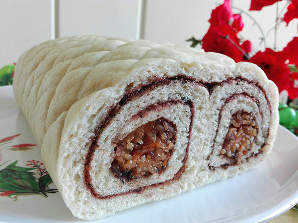 Red Bean Paste and Glutinous Rice Ruyi Roll recipe