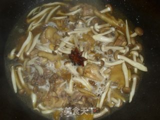 Stewed Chicken Thigh with Shimeji Mushroom recipe