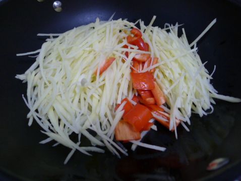 Spicy and Vinegar Shredded Potatoes recipe