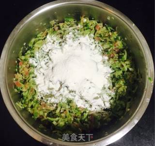 Deep-fried Shredded Carrot Meatballs recipe