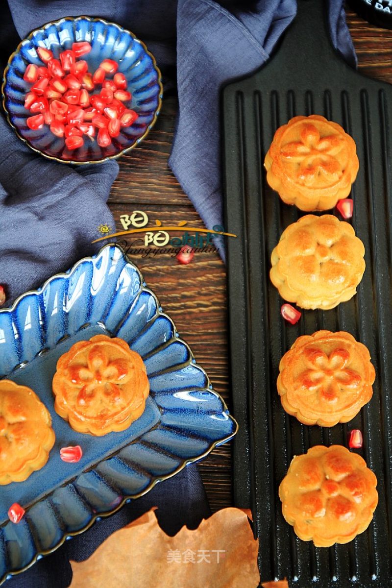 Cantonese-style Sugar-free Five-nut Mooncakes
