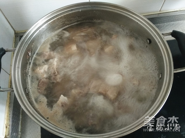 Stewed Pork Belly with Home-cooked Bones, The Most Enjoyable One Pot recipe