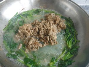 Spinach Soup with Egg Shrimp Paste recipe