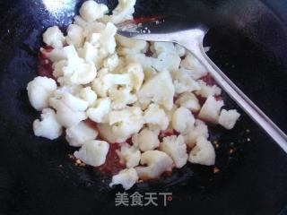 [heinz Tomato Sauce] Stir-fried Black Fungus Cauliflower with Tomato Sauce recipe