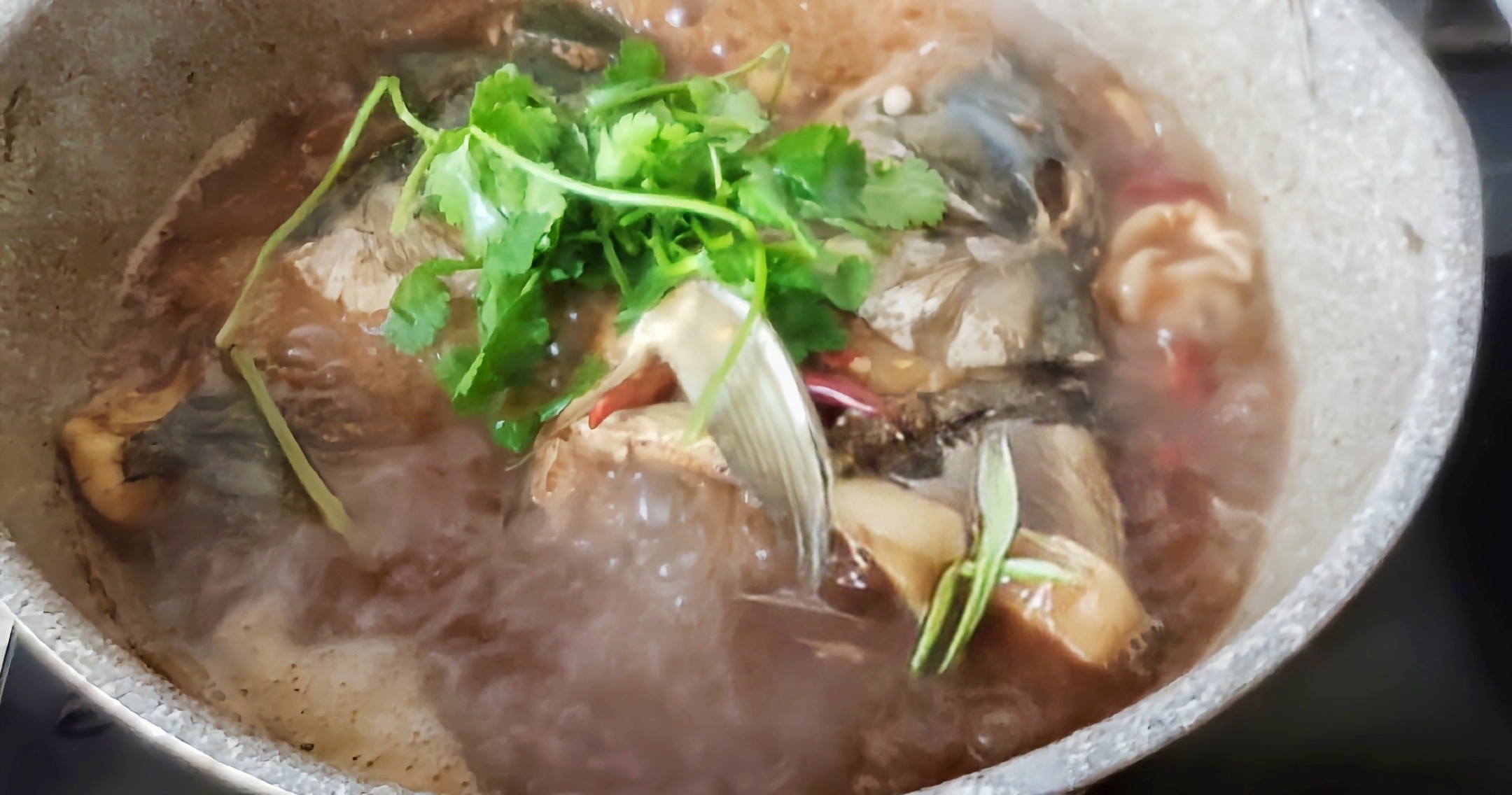 Eat Like this in Autumn and Winter, and Cook Rice in One Pot~fish Head Puffs recipe