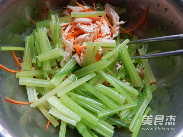 Shredded Chicken with Cress recipe