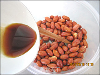 Peanuts with A Small Cold Dish with Wine recipe