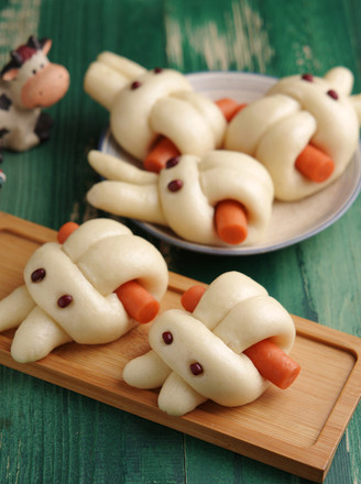 Bunny Sausage Steamed Buns [ms. Kong Teaches Cooking] recipe