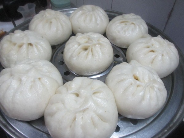 Chinese Leek and Vermicelli Steamed Buns recipe