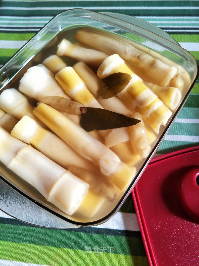 Delicious Hand Peeled Bamboo Shoots recipe