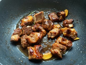 Braised Rice with Ribs in An Electric Rice Cooker that is So Delicious that You Must Learn recipe