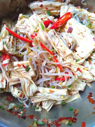 Mung Bean Sprouts Mixed with Yuba recipe