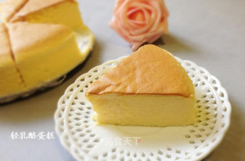 Smooth and Delicate, Melts in Your Mouth-light Cheesecake recipe