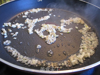 Shepherd's Purse Tuna Fried Rice recipe