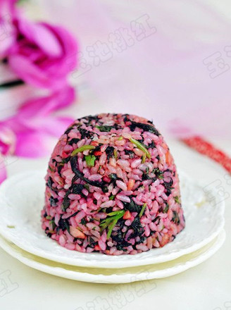 Purple Amaranth and Garlic Fried Rice recipe