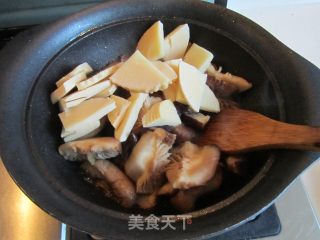 Pork Belly with Mushrooms and Bamboo Shoots recipe