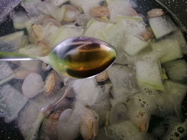 Winter Melon and Clam Soup recipe