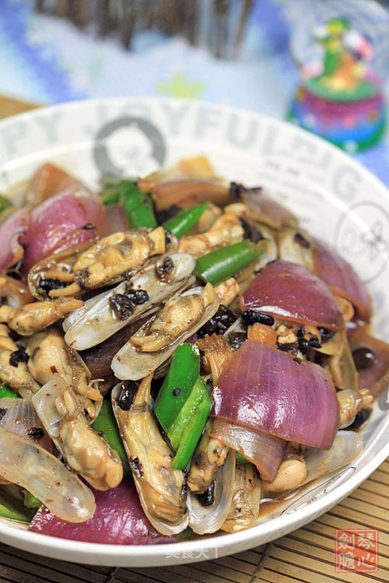 Fried Razor Clams with Black Bean Sauce recipe