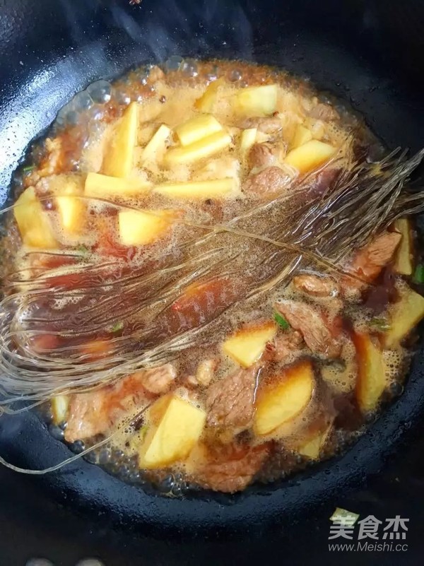 Potatoes and Pork Stewed Vermicelli recipe