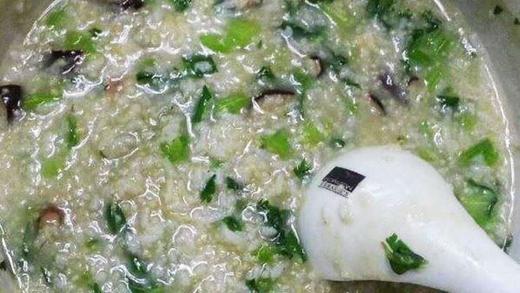 Celery and Mushroom Millet Congee recipe