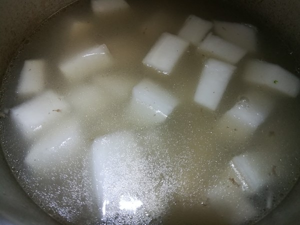 Shuangwan Radish Soup recipe