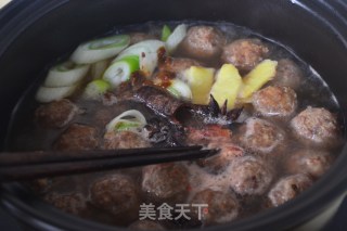 Home-style Stewed Meatballs recipe