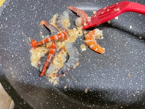 Alternative Way to Eat Garlic Butter Shrimp recipe